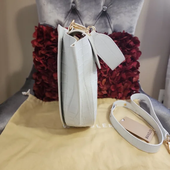 Crocodile embossed Hortensia handbag in optic white(excellent condition) - Picture 5 of 16